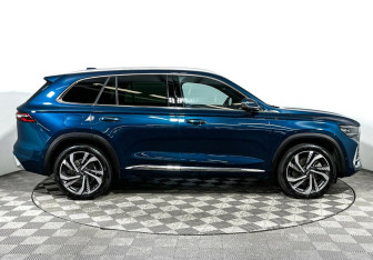 Подержанный автомобиль Geely Monjaro 2023 года (4 фото)