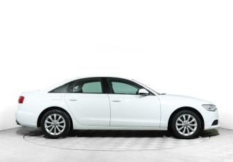 Подержанный автомобиль Audi A6 Sedan 2012 года (4 фото)