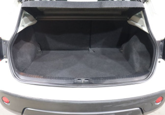 Подержанный автомобиль Nissan Qashqai 2013 года (22 фото)