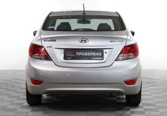 Подержанный автомобиль Hyundai Solaris Sedan 2014 года (6 фото)