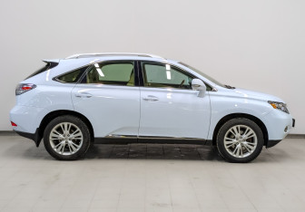 Подержанный автомобиль Lexus RX 2012 года (4 фото)