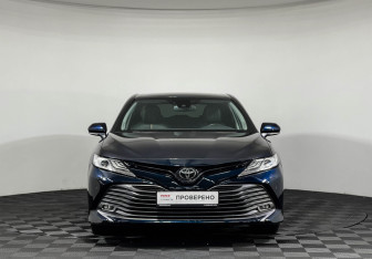 Подержанный автомобиль Toyota Camry Sedan 2020 года (2 фото)