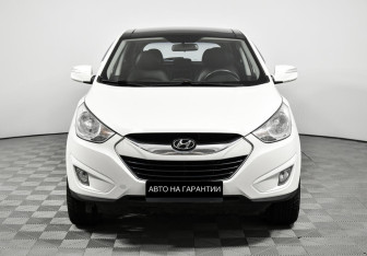 Подержанный автомобиль Hyundai Tucson 2010 года (2 фото)