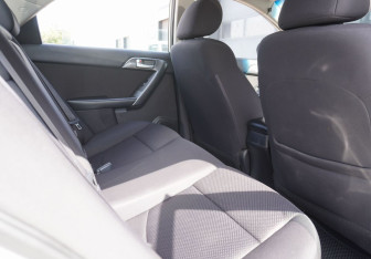 Подержанный автомобиль Kia Cerato Sedan 2011 года (10 фото)