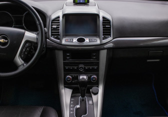 Подержанный автомобиль Chevrolet Captiva 2014 года (14 фото)