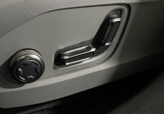 Подержанный автомобиль Zeekr 001 2024 года (16 фото)