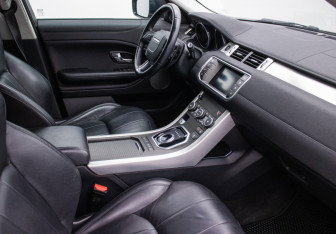 Подержанный автомобиль Land Rover Range Rover Evoque 2017 года (9 фото)