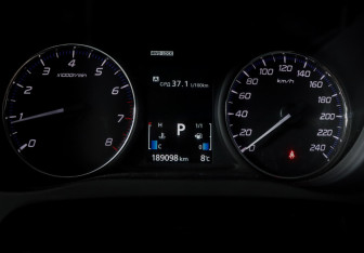 Подержанный автомобиль Mitsubishi Outlander 2015 года (11 фото)