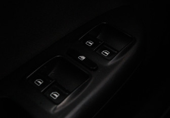 Подержанный автомобиль Skoda Octavia Liftback 2011 года (17 фото)