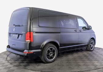 Подержанный автомобиль Volkswagen Multivan 2020 года (5 фото)