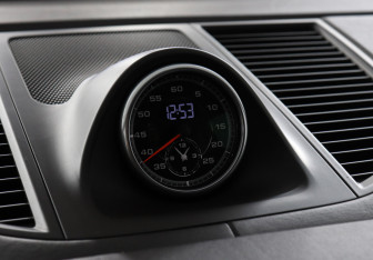 Подержанный автомобиль Porsche Macan 2014 года (14 фото)