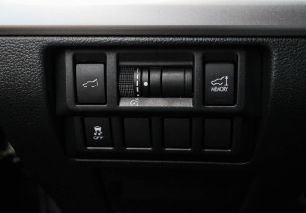 Подержанный автомобиль Subaru Outback Wagon 2016 года (19 фото)