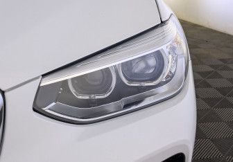 Подержанный автомобиль BMW X3 2021 года (13 фото)