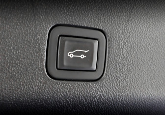 Подержанный автомобиль Cadillac Escalade Suv 2021 года (26 фото)