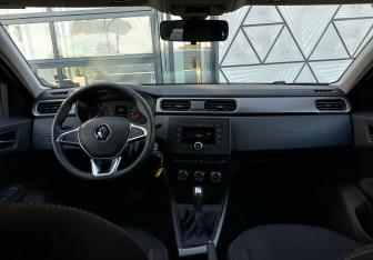 Подержанный автомобиль Renault Arkana 2019 года (11 фото)
