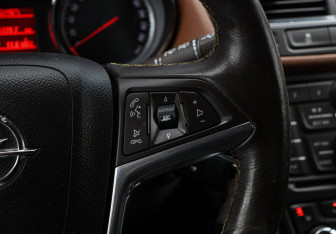 Подержанный автомобиль Opel Mokka 2013 года (16 фото)