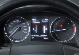 Подержанный автомобиль Land Rover Freelander 2012 года (11 фото)