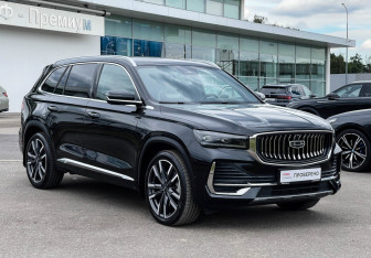 Подержанный автомобиль Geely Monjaro 2023 года (3 фото)