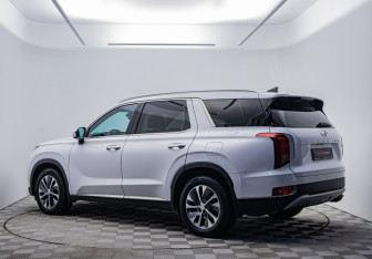 Подержанный автомобиль Hyundai Palisade 2019 года (7 фото)