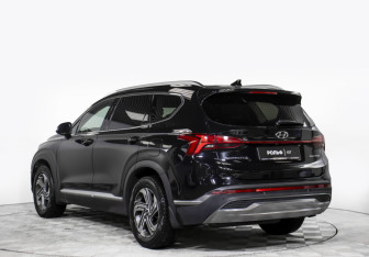 Подержанный автомобиль Hyundai Santa Fe 2021 года (7 фото)