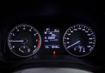 Подержанный автомобиль Hyundai i30 Hatchback 2013 года (15 фото)