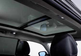 Подержанный автомобиль Geely Atlas Pro 2023 года (17 фото)