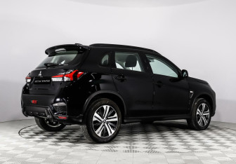 Подержанный автомобиль Mitsubishi ASX 2020 года (3 фото)