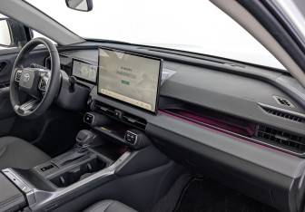 Новый Toyota RAV4 2025 (9 фото)