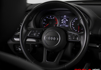 Подержанный автомобиль Audi A3 Sedan 2018 года (13 фото)