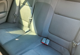 Подержанный автомобиль Nissan Almera Classic 2007 года (11 фото)