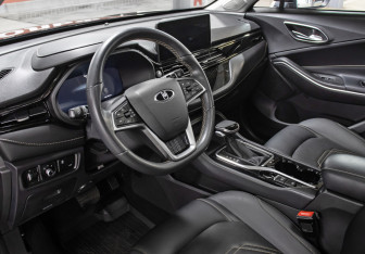 Подержанный автомобиль Москвич 3 2023 года (16 фото)