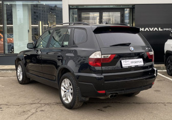 Подержанный автомобиль BMW X3 2008 года (7 фото)