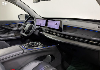 Подержанный автомобиль Exeed LX 2024 года (15 фото)