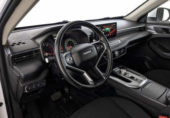 Подержанный автомобиль Haval Jolion 2022 года (15 фото)
