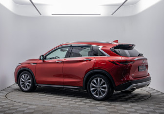 Подержанный автомобиль Infiniti QX50 2019 года (7 фото)