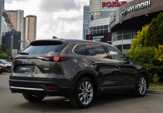 Подержанный автомобиль Mazda CX-9 2019 года (4 фото)