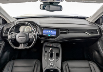 Подержанный автомобиль Haval F7 2020 года (14 фото)