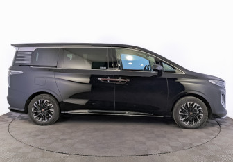 Новый Hongqi HQ9 2025 (4 фото)