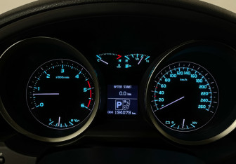 Подержанный автомобиль Toyota Land Cruiser Suv 2008 года (11 фото)