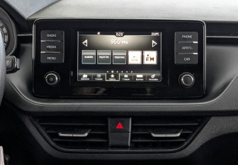 Подержанный автомобиль Skoda Rapid Liftback 2020 года (17 фото)