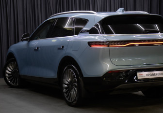 Подержанный автомобиль Voyah Free 2023 года (34 фото)