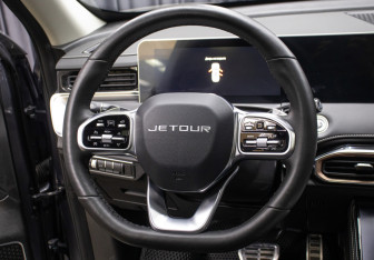 Подержанный автомобиль Jetour X70 2024 года (17 фото)