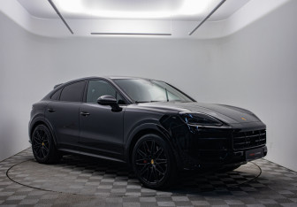Подержанный автомобиль Porsche Cayenne 2023 года (3 фото)