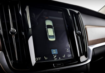 Подержанный автомобиль Volvo S90 2019 года (28 фото)
