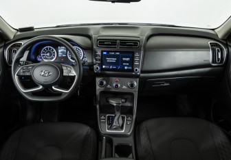 Подержанный автомобиль Hyundai Creta 2022 года (13 фото)