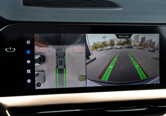 Подержанный автомобиль Geely Monjaro 2023 года (16 фото)