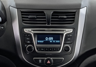 Подержанный автомобиль Hyundai Solaris Sedan 2016 года (17 фото)