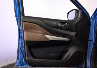 Подержанный автомобиль DongFeng DF6 2022 года (19 фото)