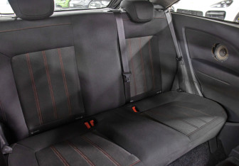 Подержанный автомобиль Opel Corsa 2011 года (12 фото)