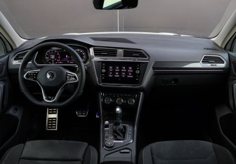 Подержанный автомобиль Volkswagen Tiguan 2018 года (10 фото)